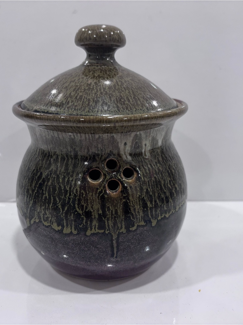Vintage Allan Crimmins Pottery Studio garlic keeper New Brunswick